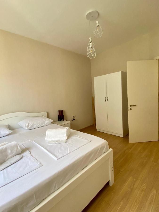 Liberty Apartment Tbilisi Esterno foto